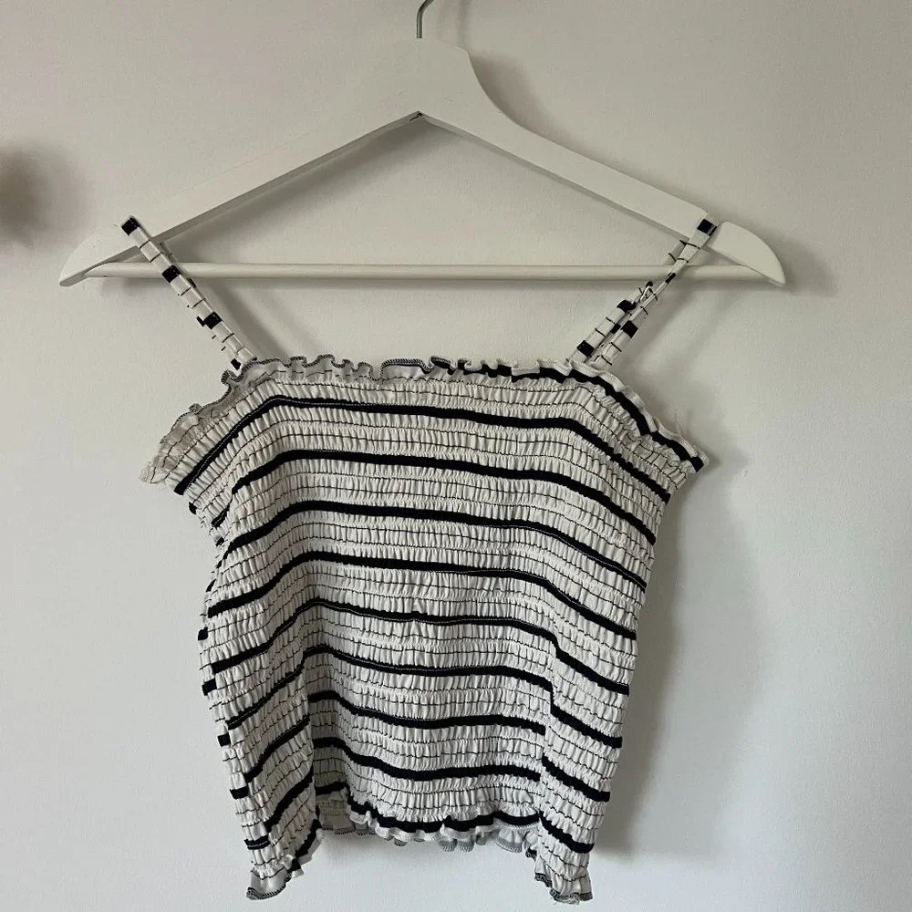 Cute Ribbed Tank Top - Picture 1 of 2